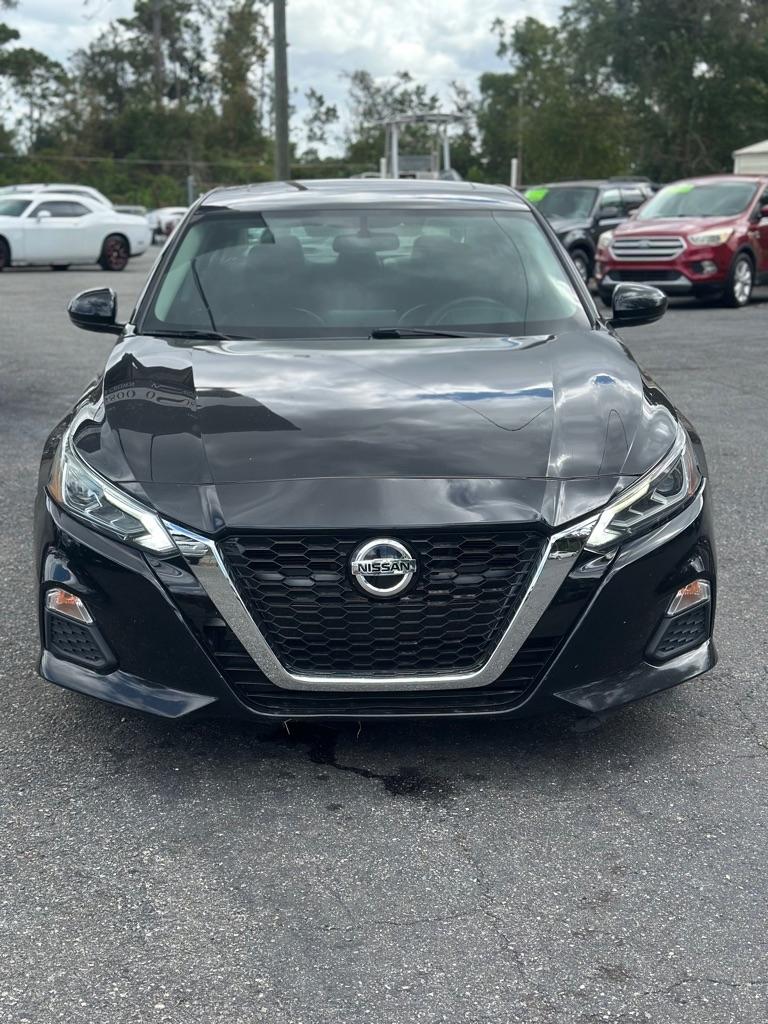 Nissan Altima 2.5 SR Sedan 2019