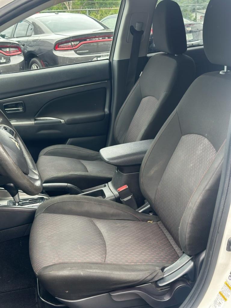 Mitsubishi Outlander Sport ES 2.0 CVT 2018