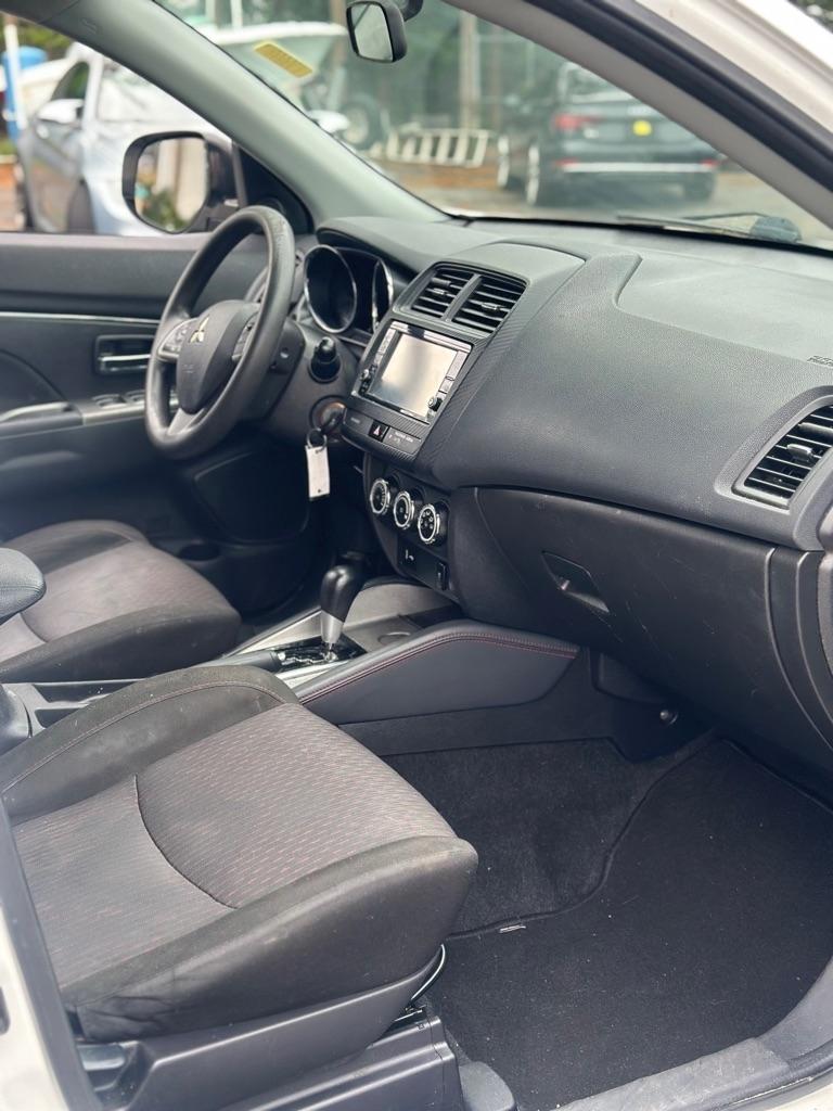 Mitsubishi Outlander Sport ES 2.0 CVT 2018