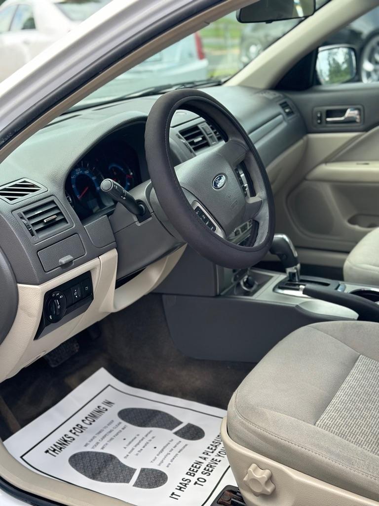 Ford Fusion 4dr Sdn SE FWD 2010