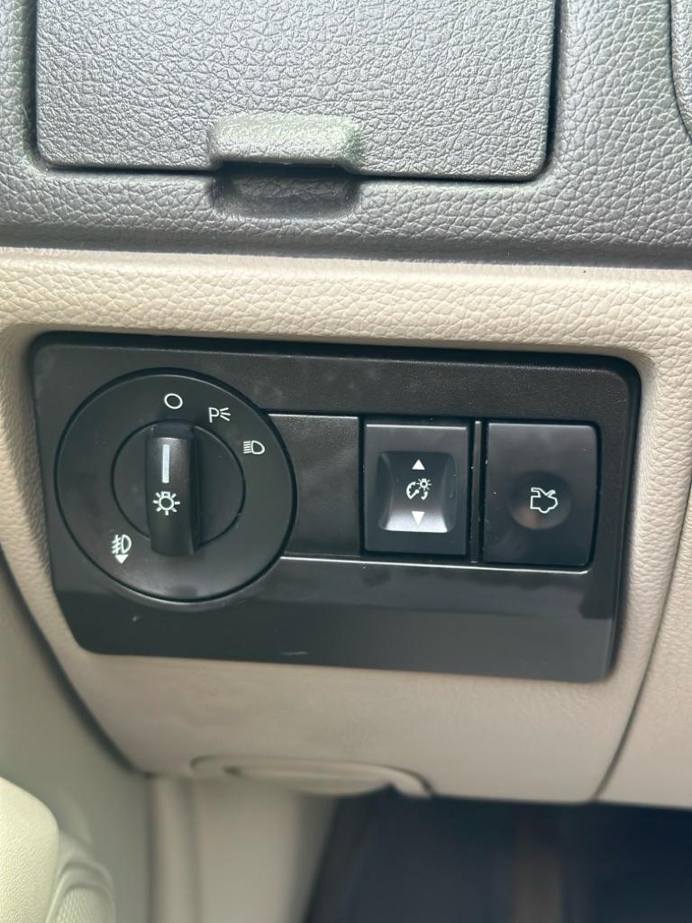 Ford Fusion 4dr Sdn SE FWD 2010