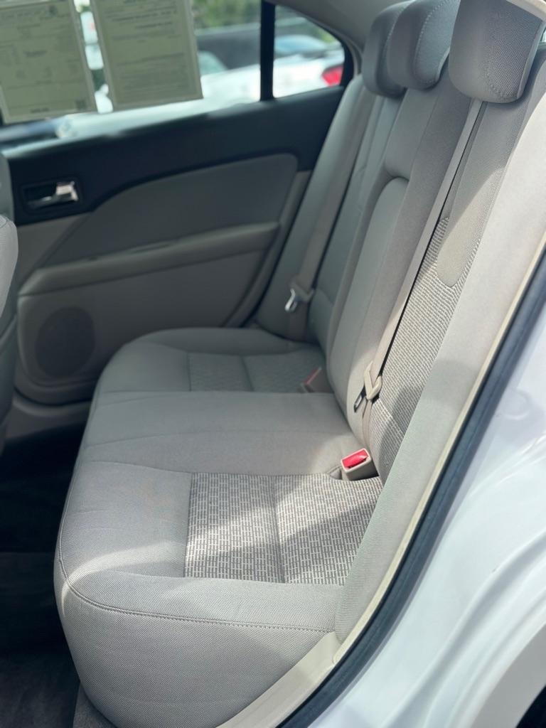Ford Fusion 4dr Sdn SE FWD 2010
