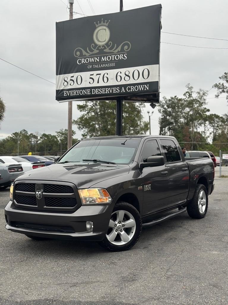 RAM 1500 2WD Crew Cab 140.5" Express 2014