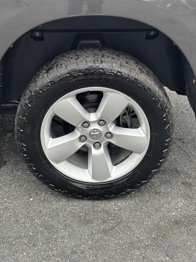 RAM 1500 2WD Crew Cab 140.5" Express 2014