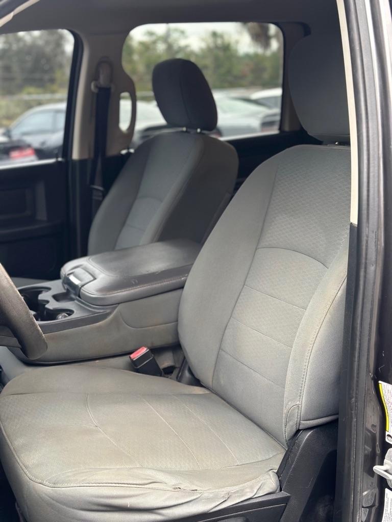 RAM 1500 2WD Crew Cab 140.5" Express 2014