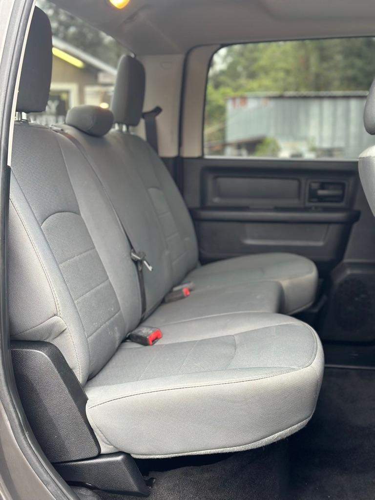 RAM 1500 2WD Crew Cab 140.5" Express 2014
