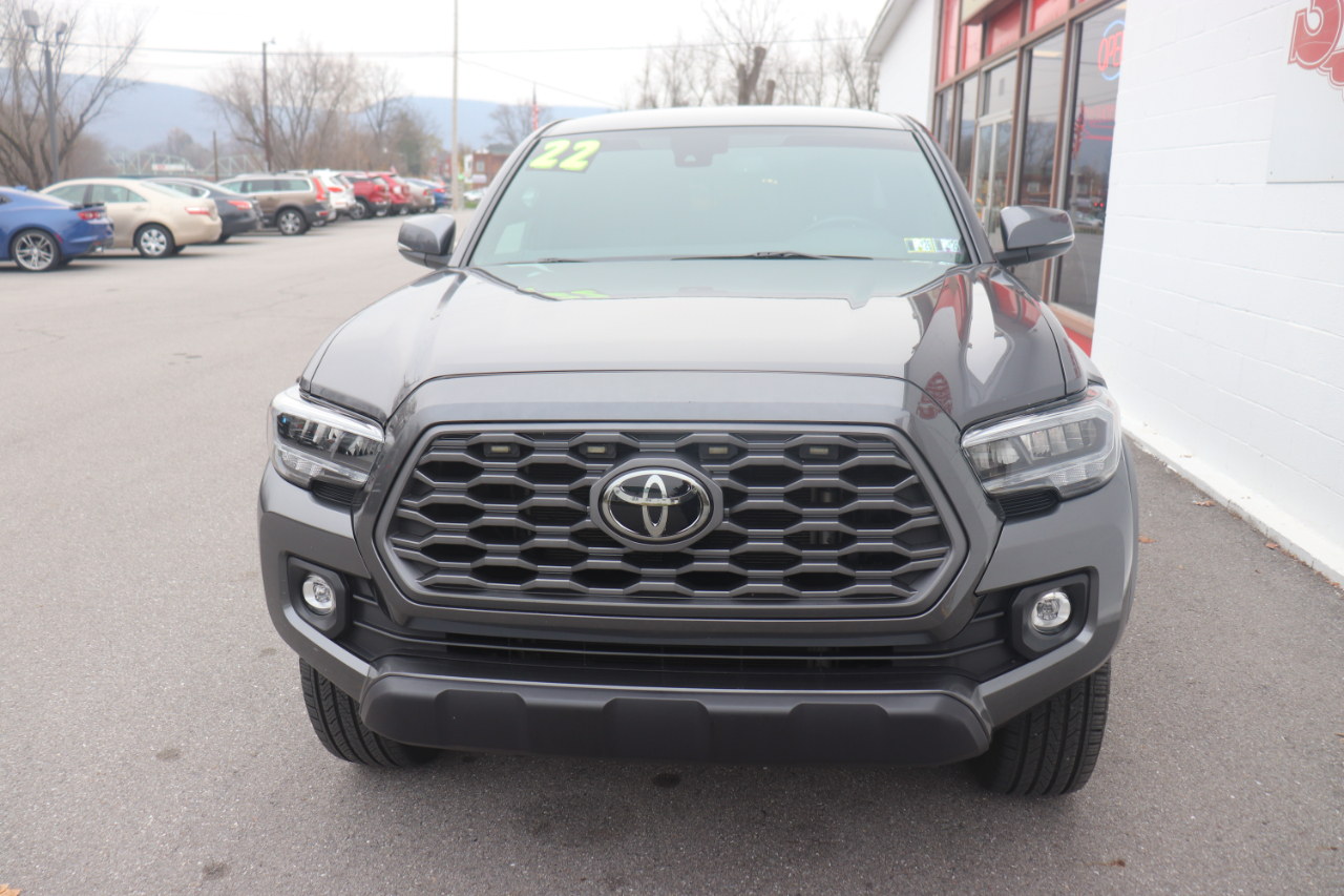 Toyota Tacoma 4WD TRD Off Road Double Cab 6' Bed V6 AT (Natl) 2022