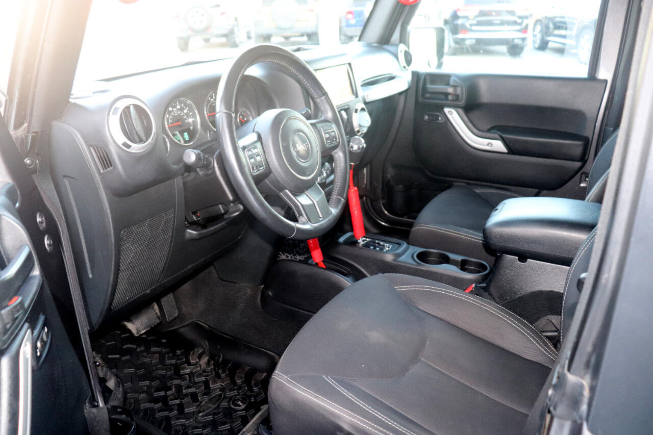 Jeep Wrangler 4WD 2dr Sahara 2016