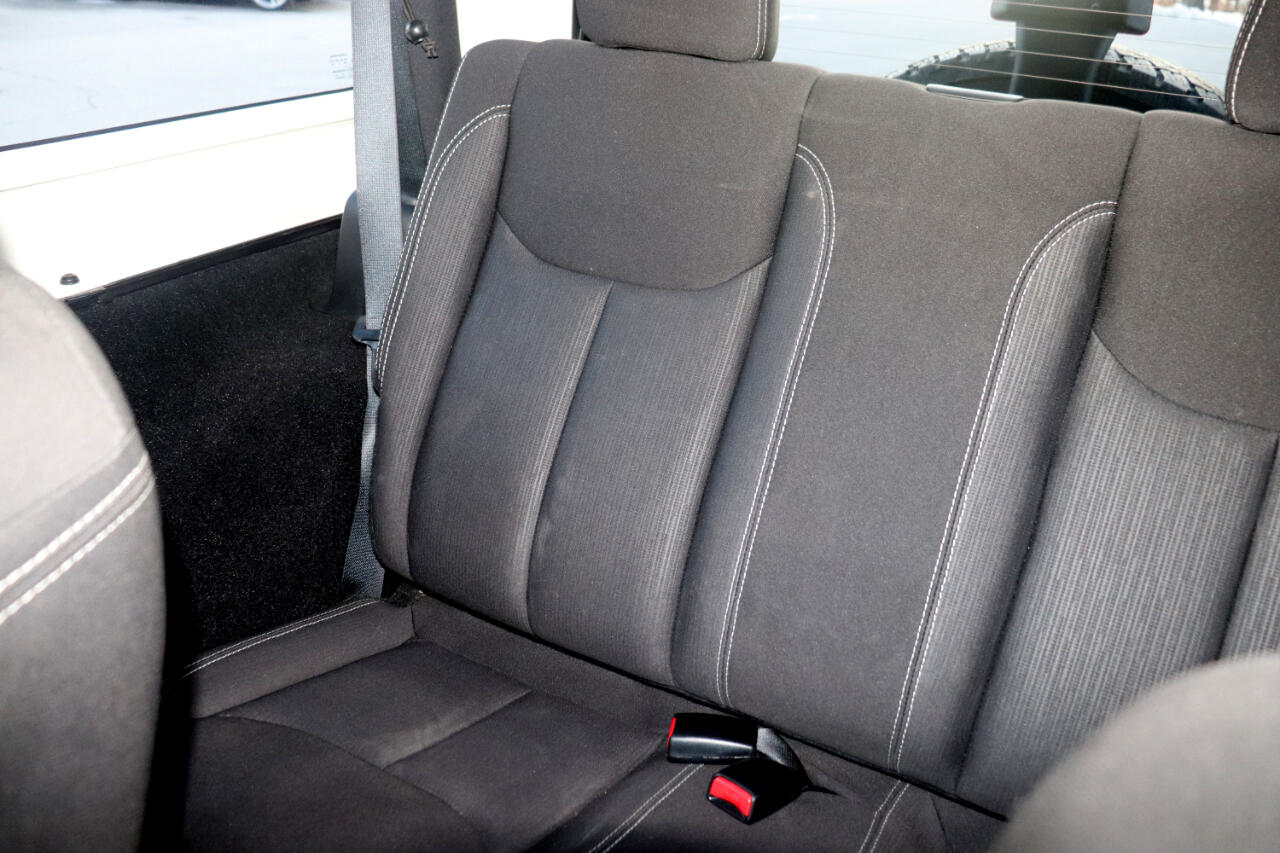 Jeep Wrangler 4WD 2dr Sahara 2016