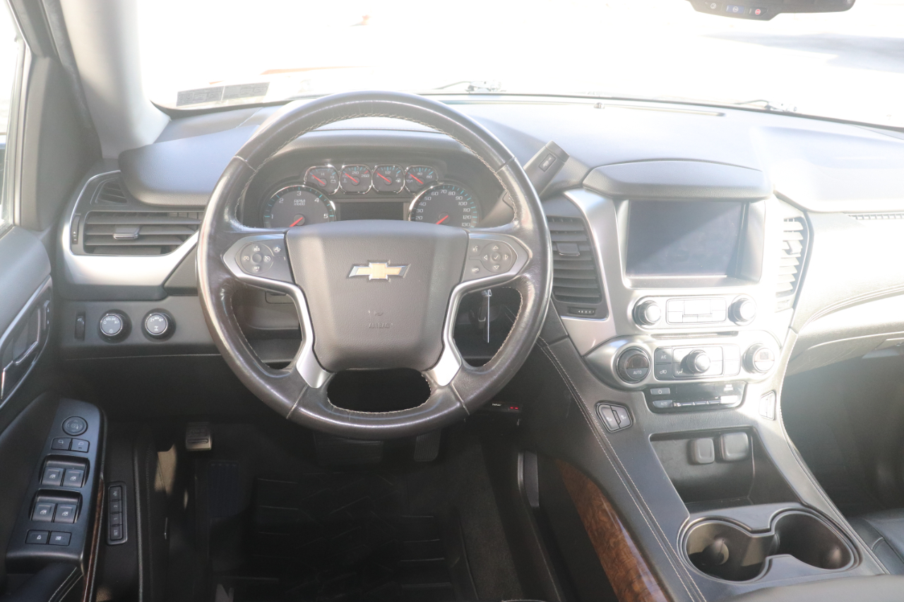 Chevrolet Suburban 4WD 4dr 1500 LT 2018