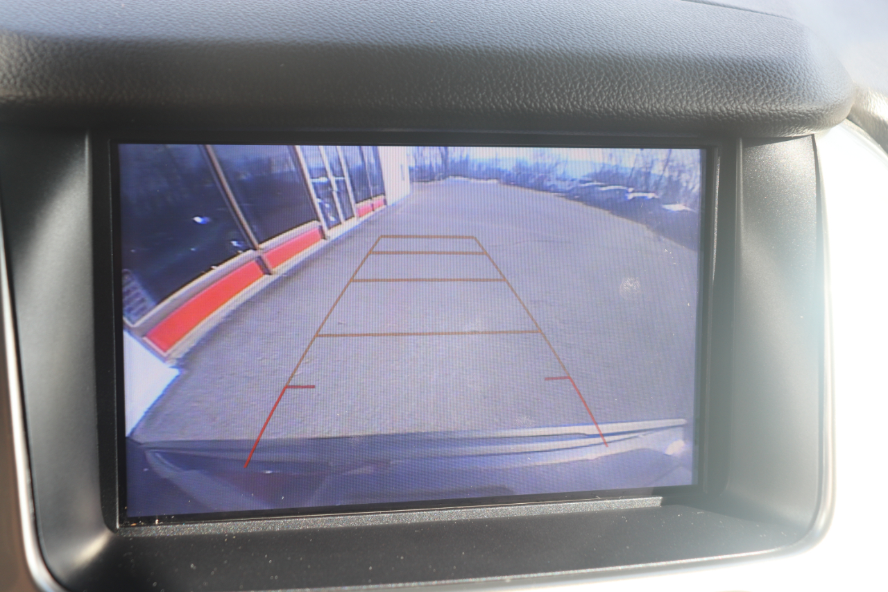 Chevrolet Suburban 4WD 4dr 1500 LT 2018