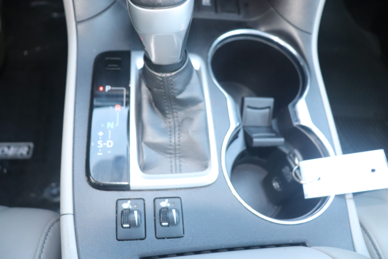 Toyota Highlander Hybrid XLE V6 AWD (Natl) 2018