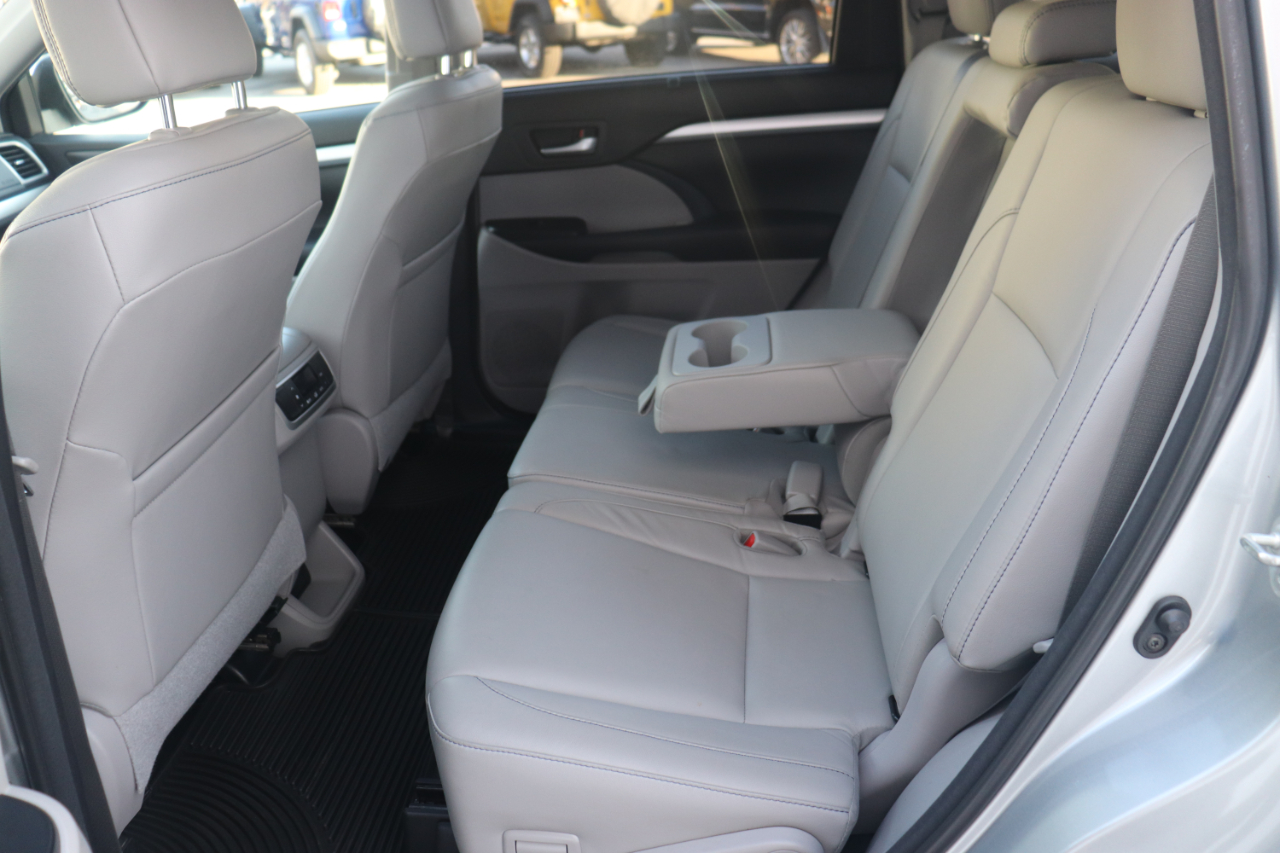 Toyota Highlander Hybrid XLE V6 AWD (Natl) 2018