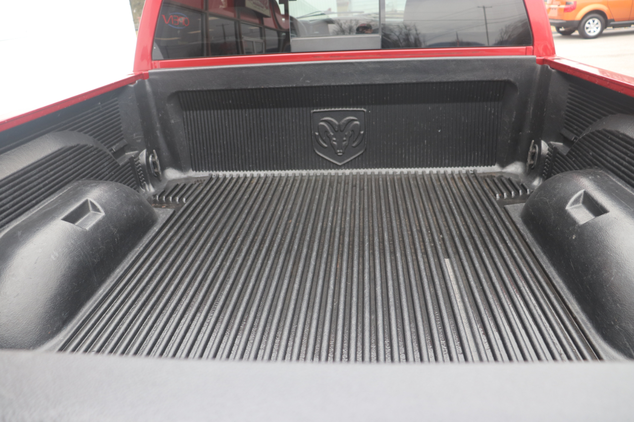 Dodge Ram 2500 4dr Quad Cab 140.5 4WD SLT 2006