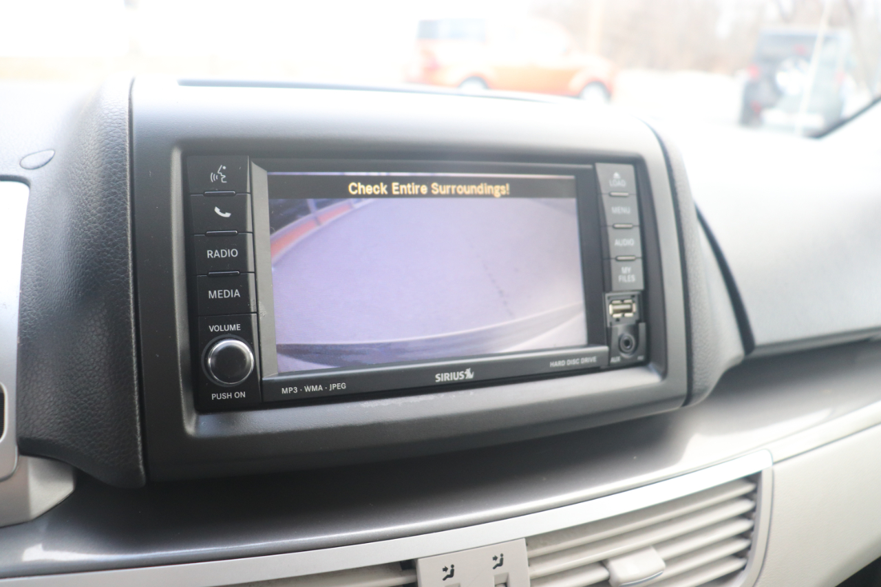 Volkswagen Routan 4dr Wgn SE 2010