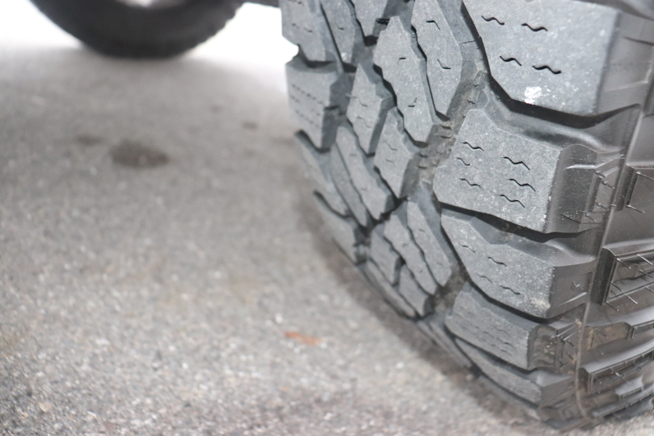 Jeep Wrangler 4WD 2dr Sahara 2012