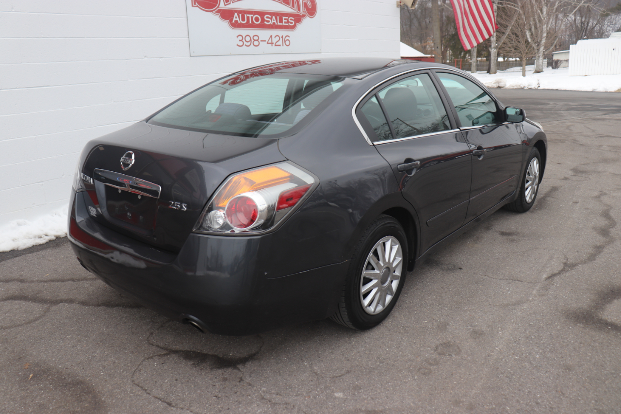 Nissan Altima 4dr Sdn I4 CVT 2.5 S 2010