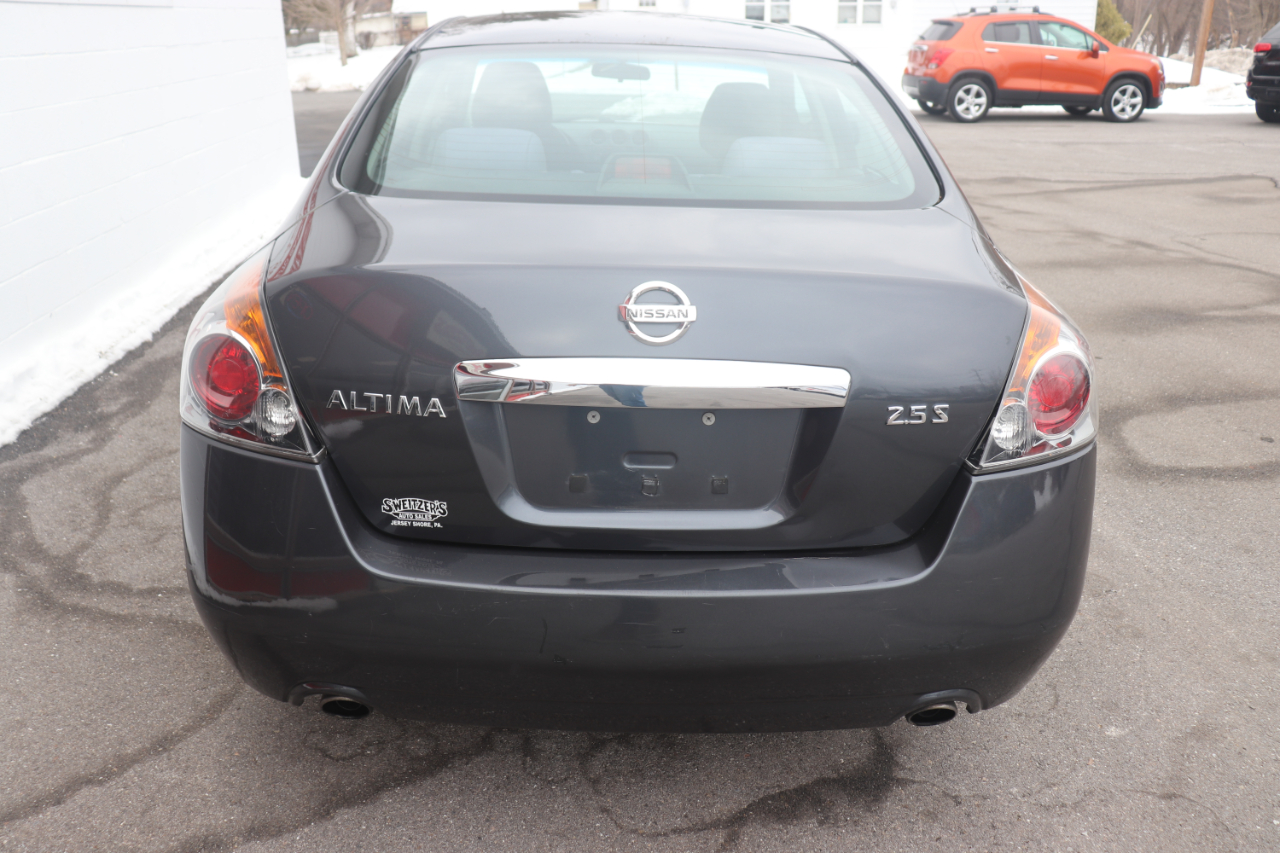 Nissan Altima 4dr Sdn I4 CVT 2.5 S 2010