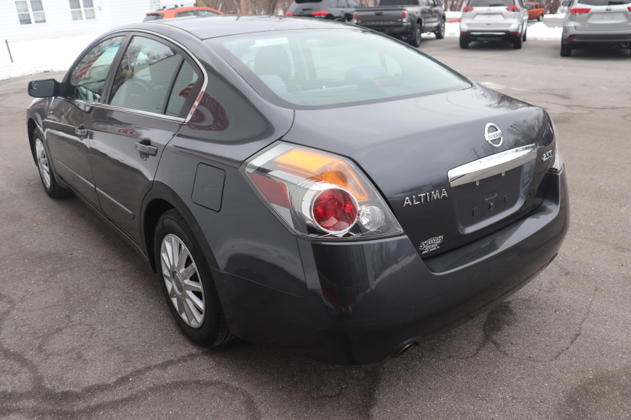 Nissan Altima 4dr Sdn I4 CVT 2.5 S 2010