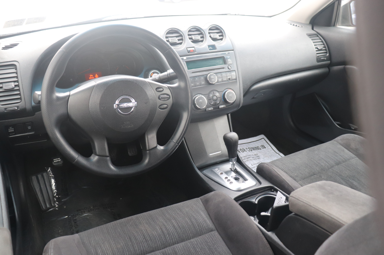 Nissan Altima 4dr Sdn I4 CVT 2.5 S 2010
