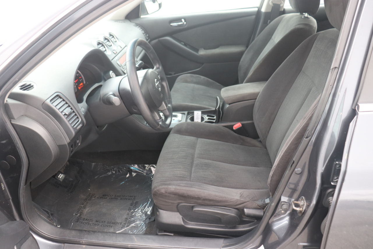 Nissan Altima 4dr Sdn I4 CVT 2.5 S 2010