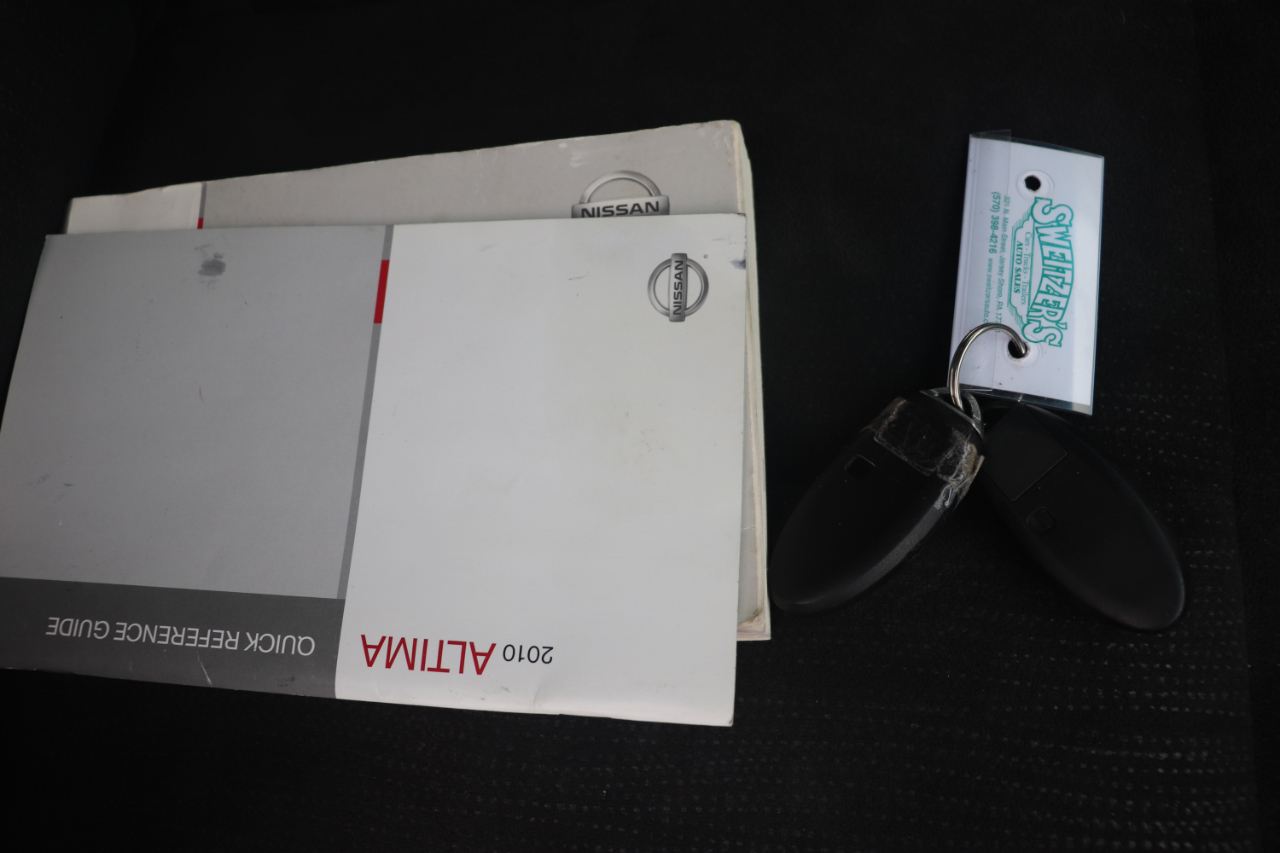 Nissan Altima 4dr Sdn I4 CVT 2.5 S 2010