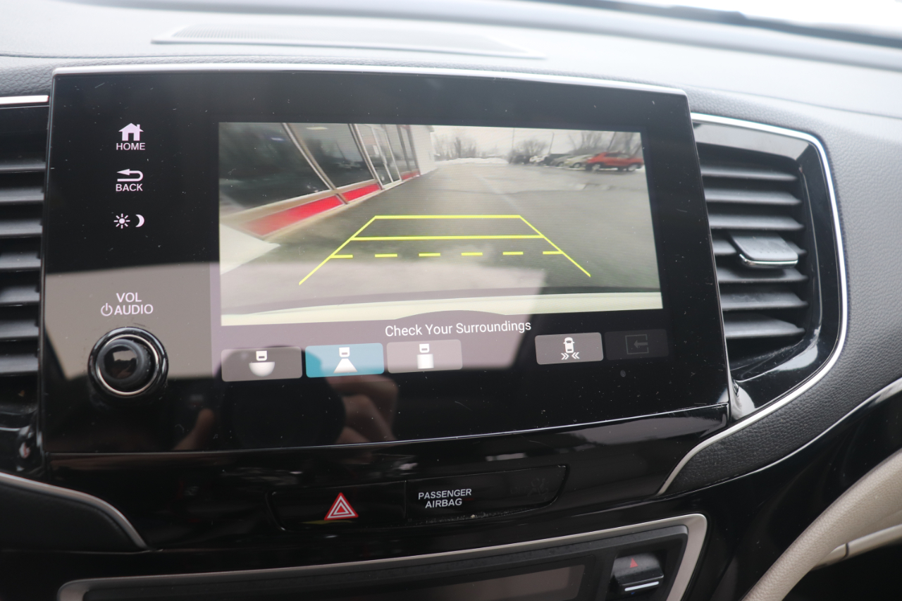 Honda Pilot Touring 8-Passenger AWD 2021