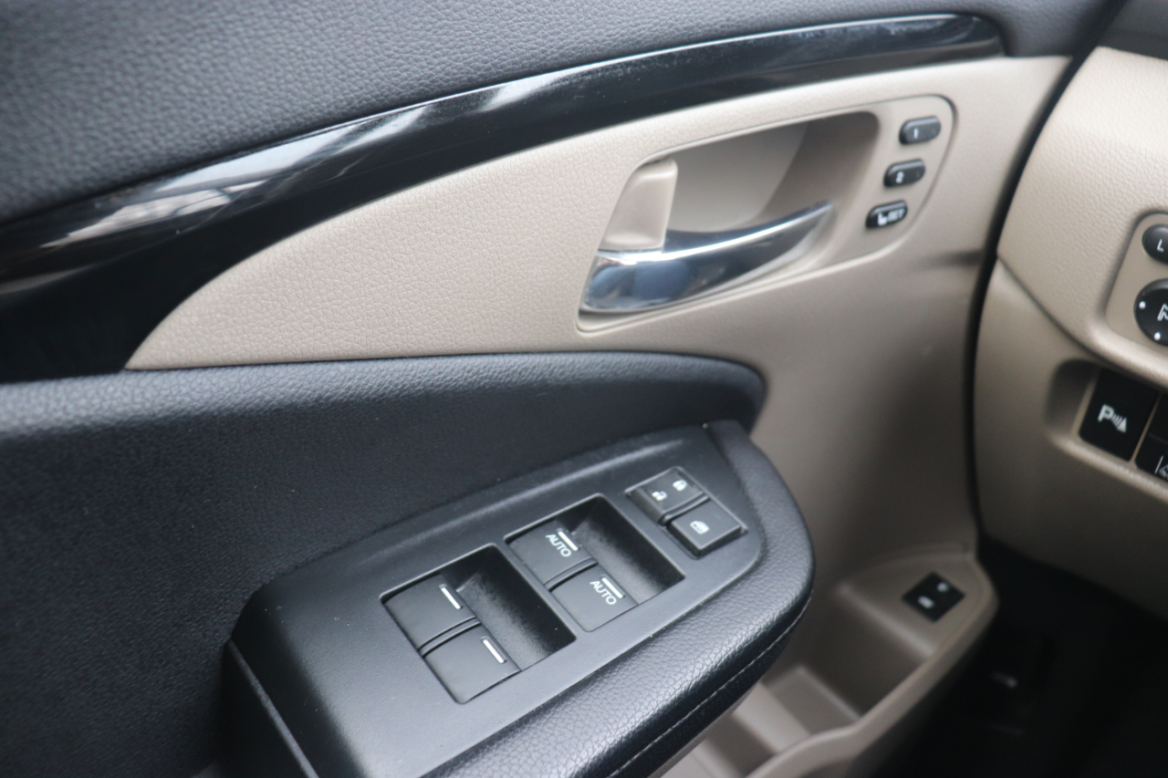 Honda Pilot Touring 8-Passenger AWD 2021