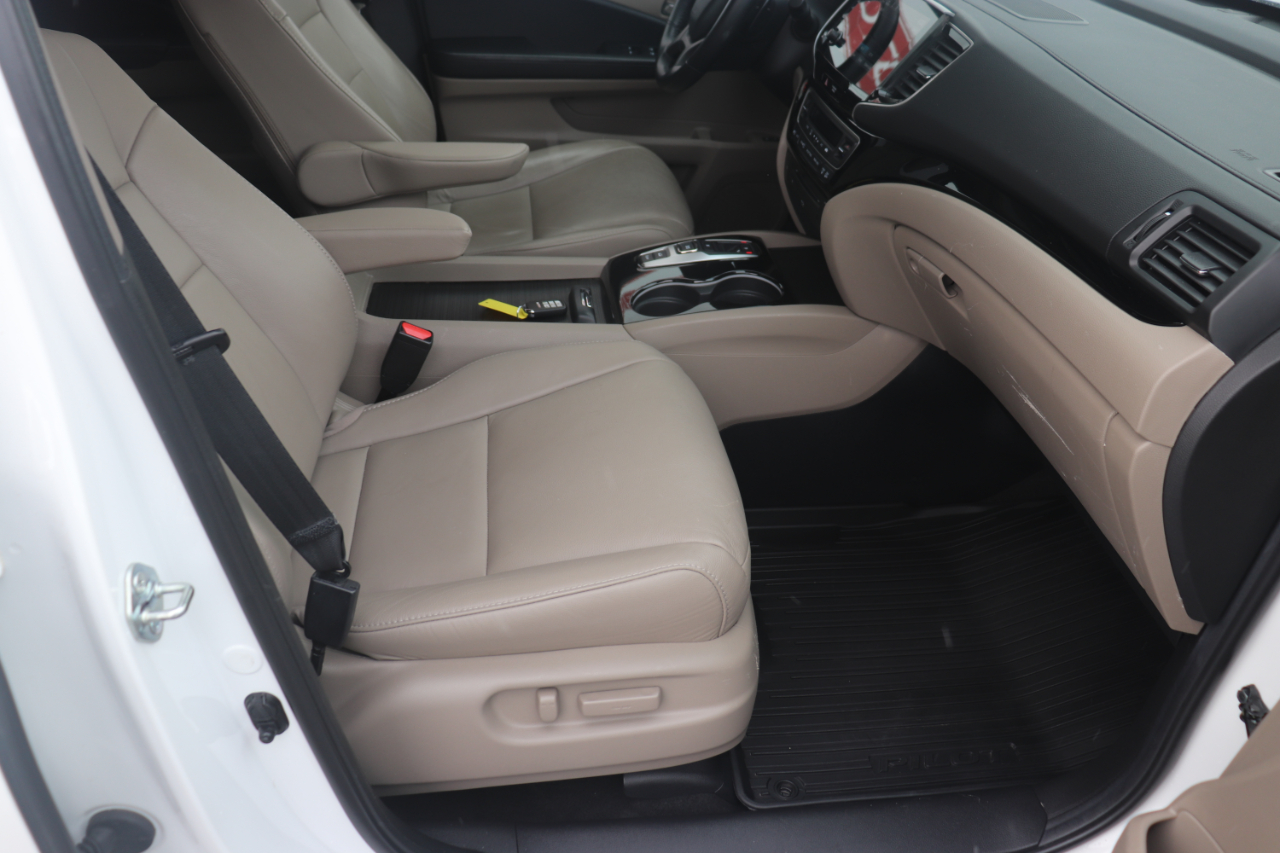 Honda Pilot Touring 8-Passenger AWD 2021