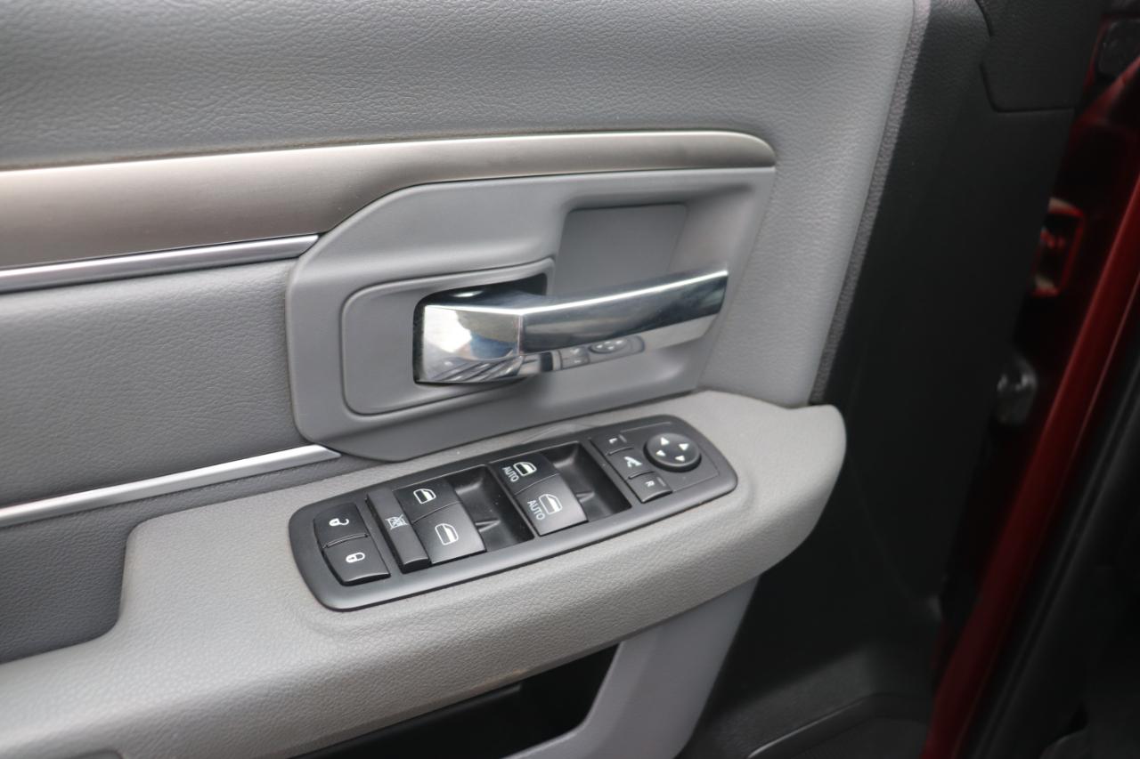 RAM 3500 Big Horn 4x4 Crew Cab 8' Box 2018