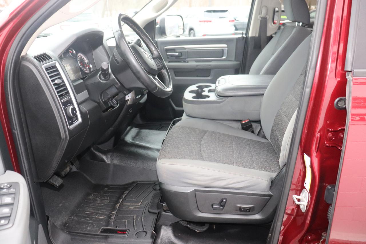 RAM 3500 Big Horn 4x4 Crew Cab 8' Box 2018