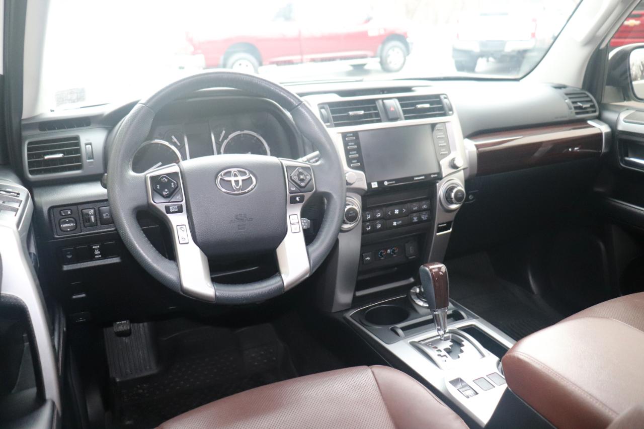 Toyota 4Runner Limited 4WD (Natl) 2021