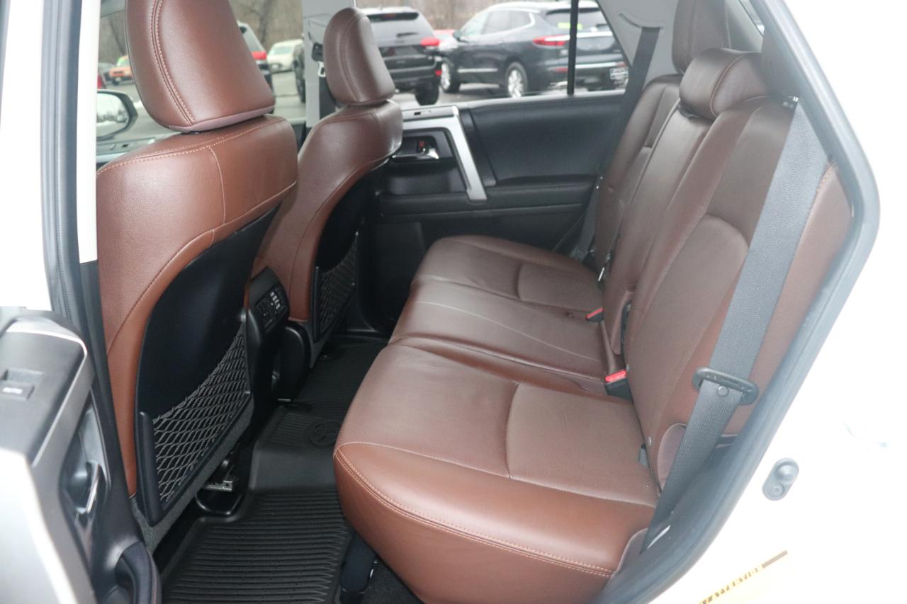 Toyota 4Runner Limited 4WD (Natl) 2021