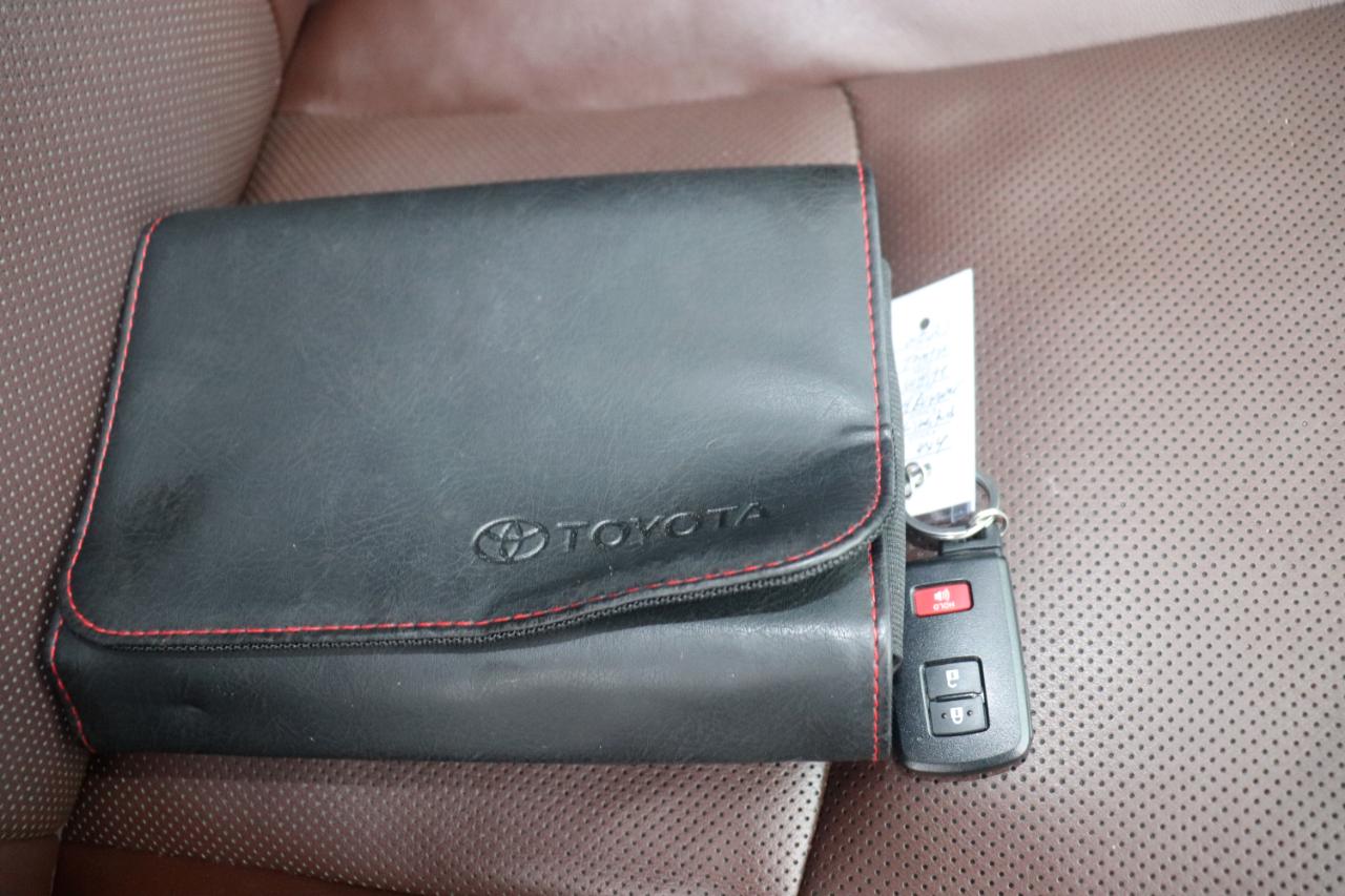 Toyota 4Runner Limited 4WD (Natl) 2021