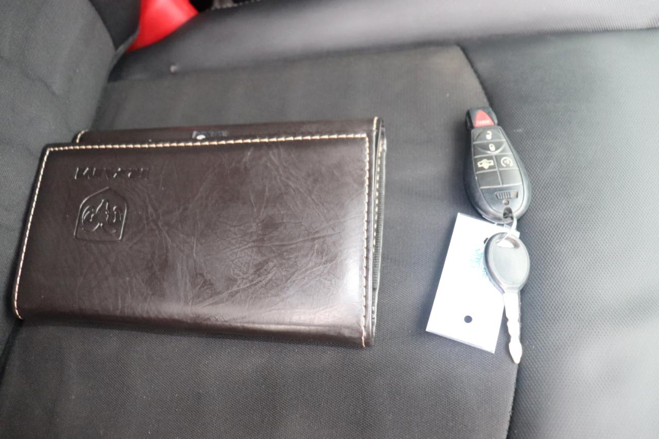 RAM 1500 4WD Crew Cab 140.5" Rebel 2016