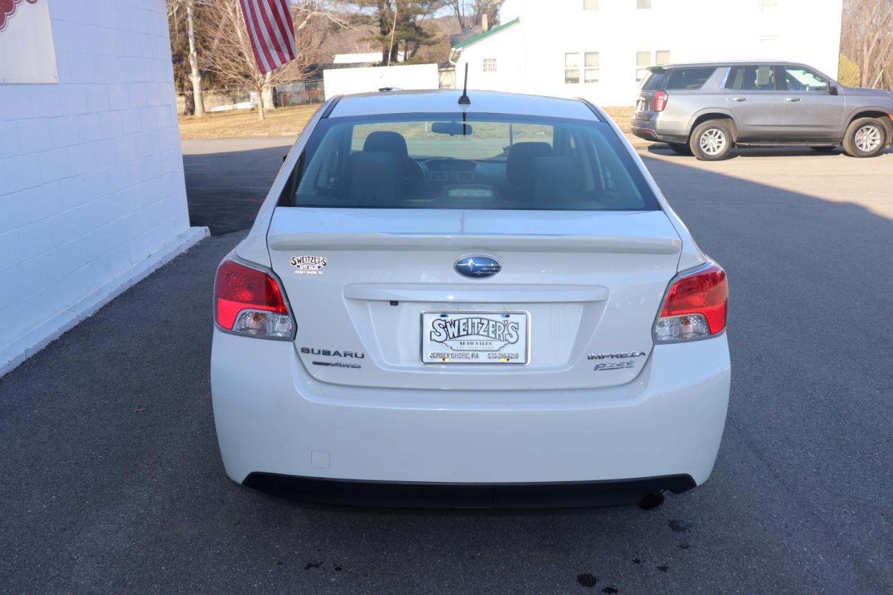 Subaru Impreza Sedan 4dr CVT 2.0i Premium 2016