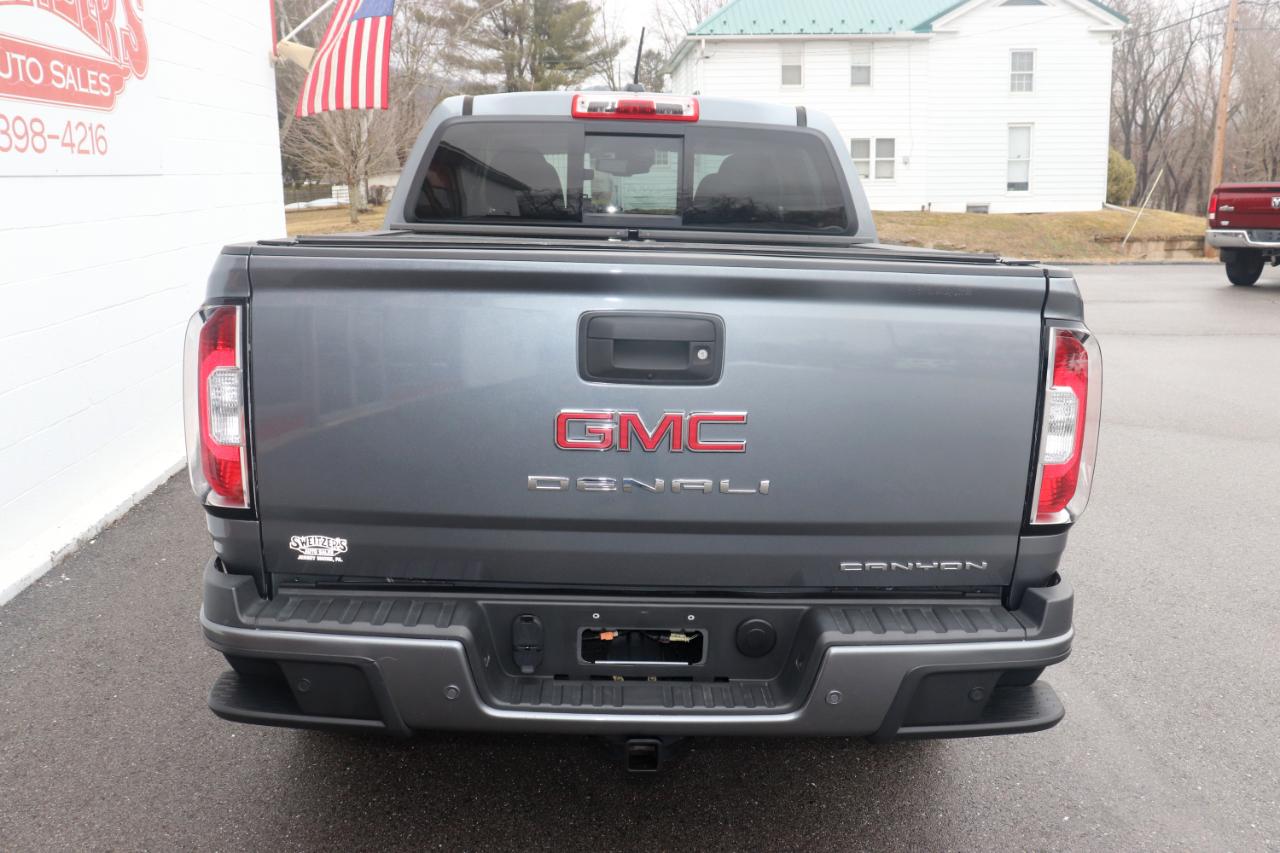 GMC Canyon 4WD Crew Cab 128" Denali 2022