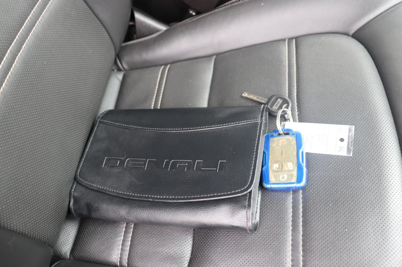 GMC Canyon 4WD Crew Cab 128" Denali 2022