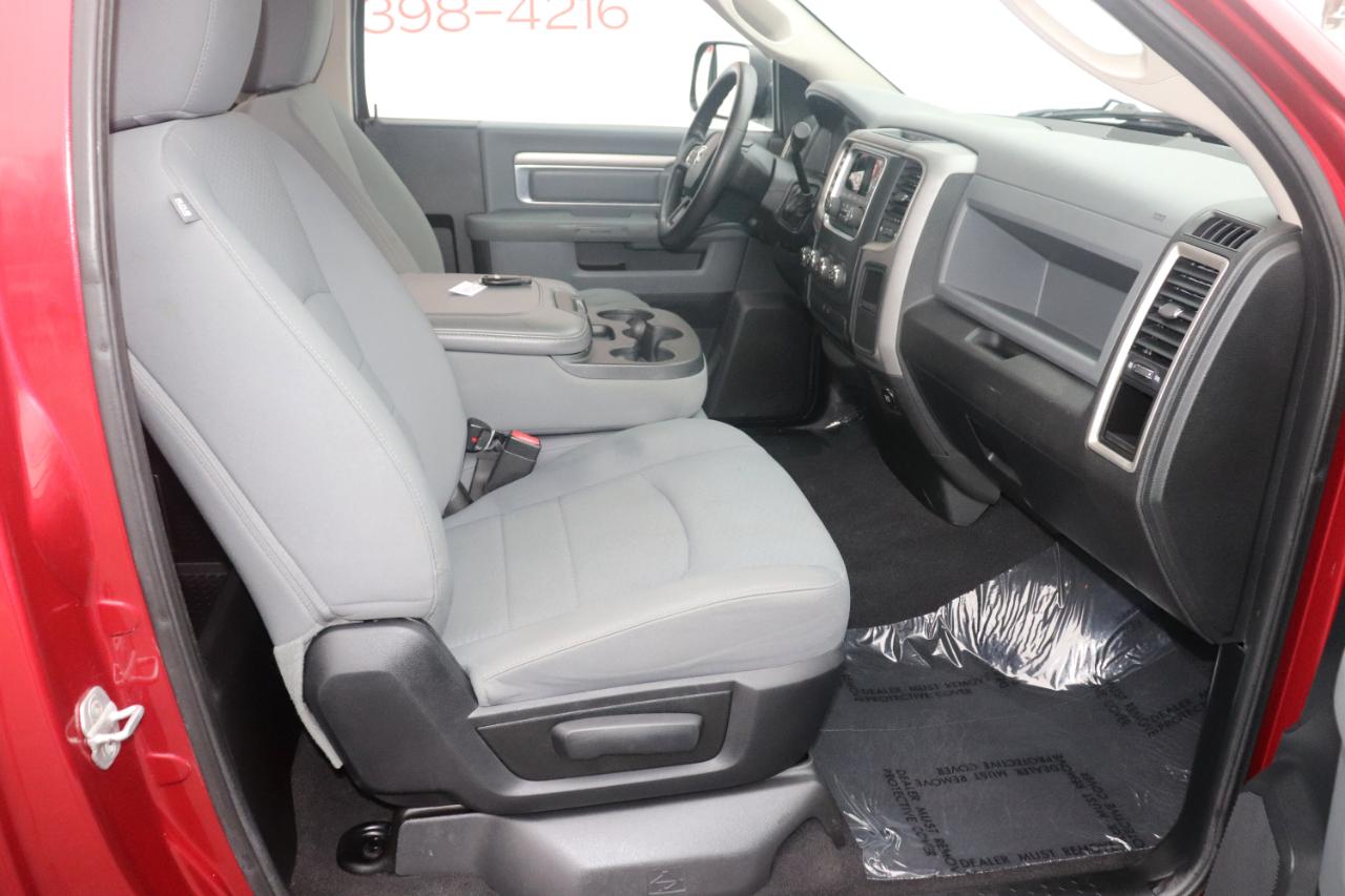 RAM 1500 4WD Reg Cab 120.5" Express 2013