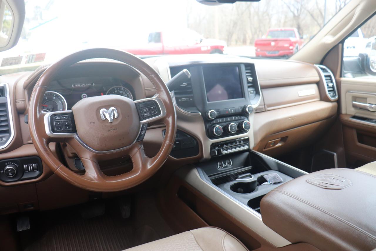 RAM 3500 Laramie 4x4 Crew Cab 8' Box 2021