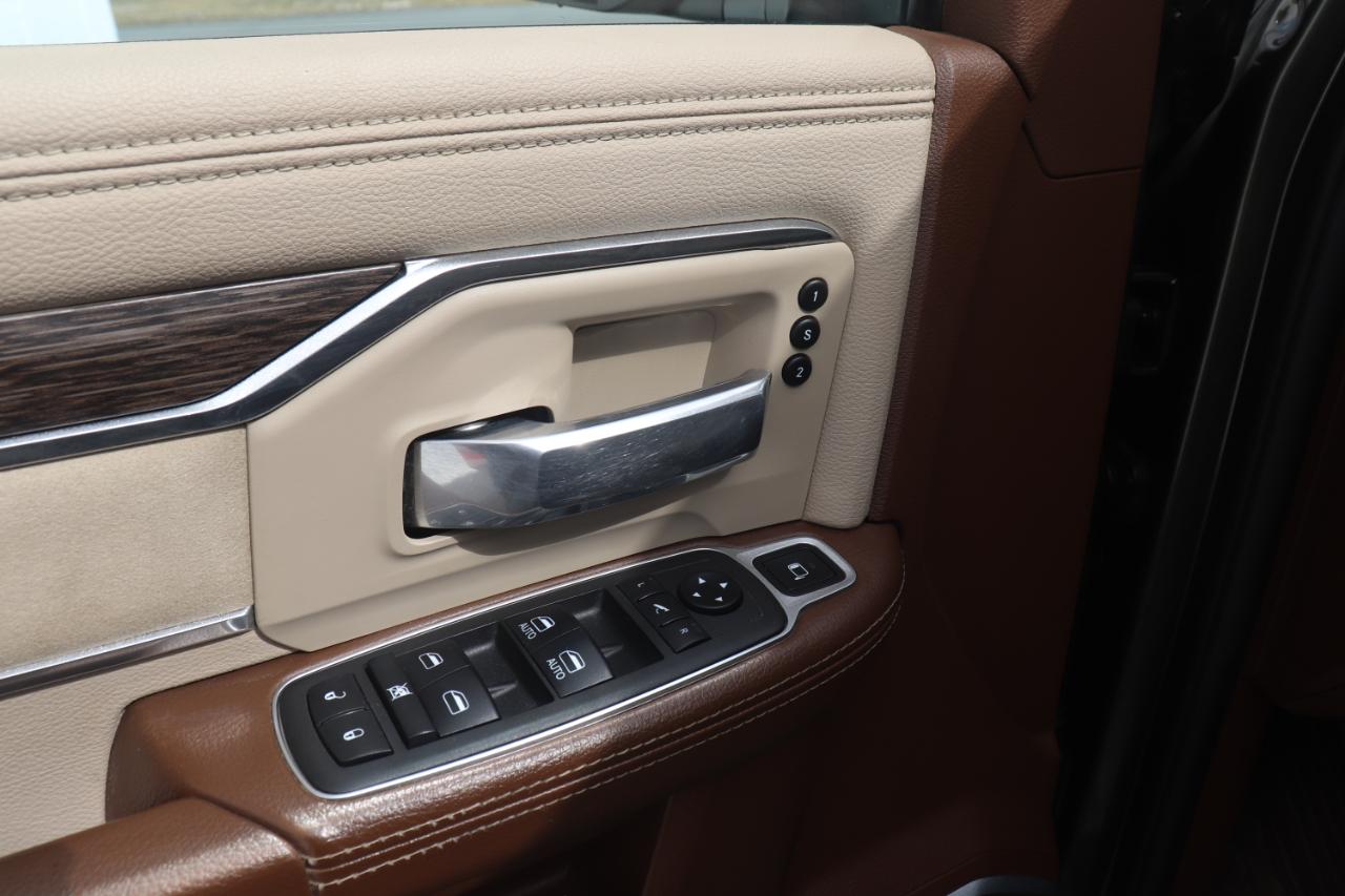 RAM 3500 Laramie 4x4 Crew Cab 8' Box 2021