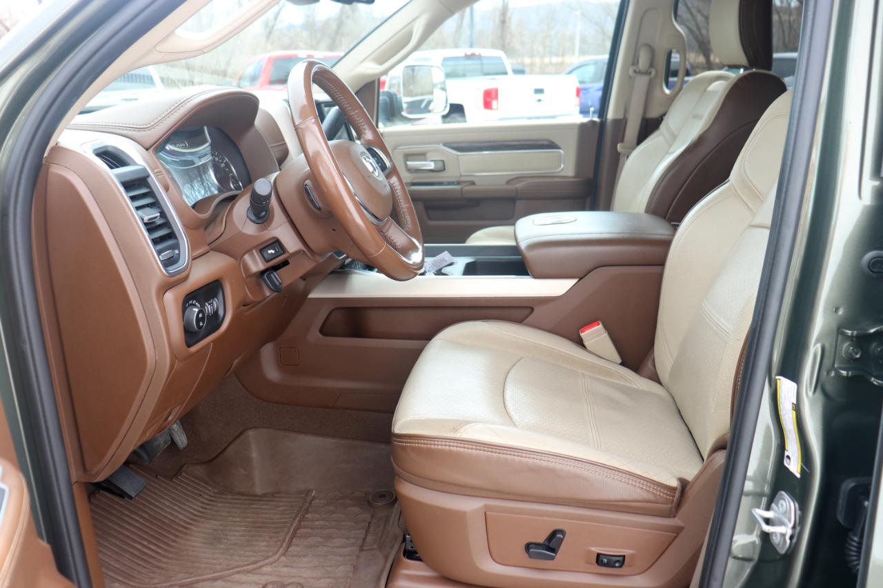 RAM 3500 Laramie 4x4 Crew Cab 8' Box 2021