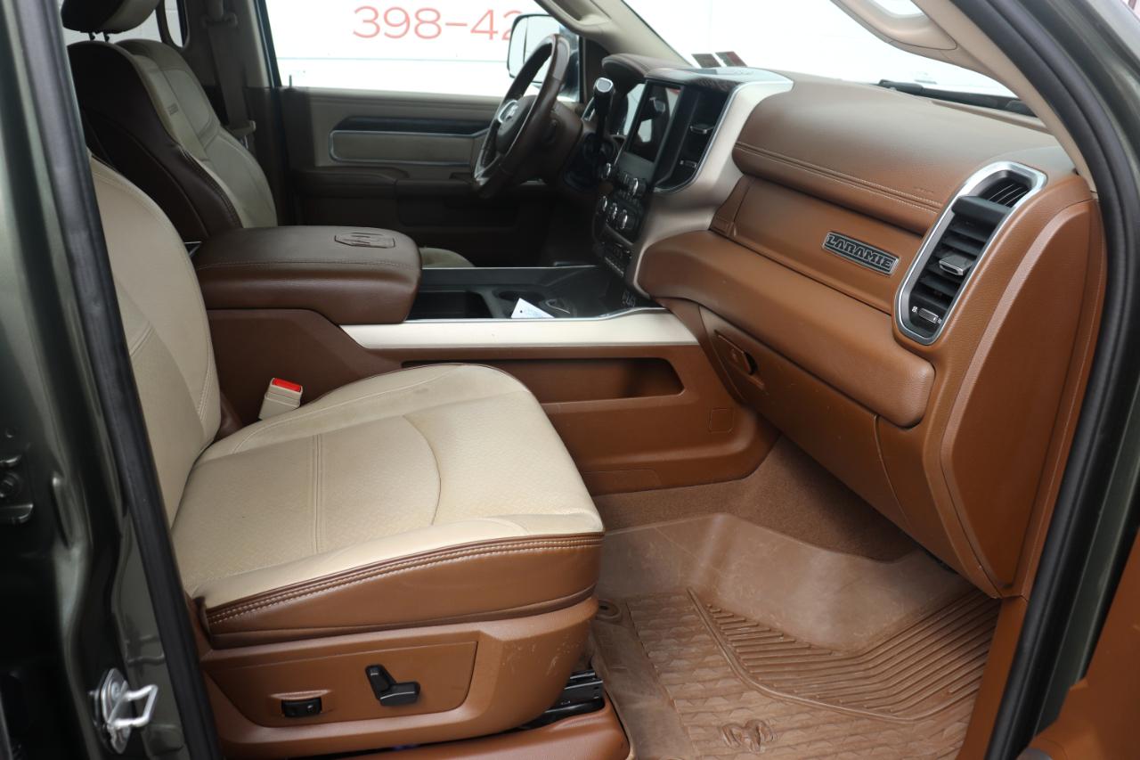 RAM 3500 Laramie 4x4 Crew Cab 8' Box 2021