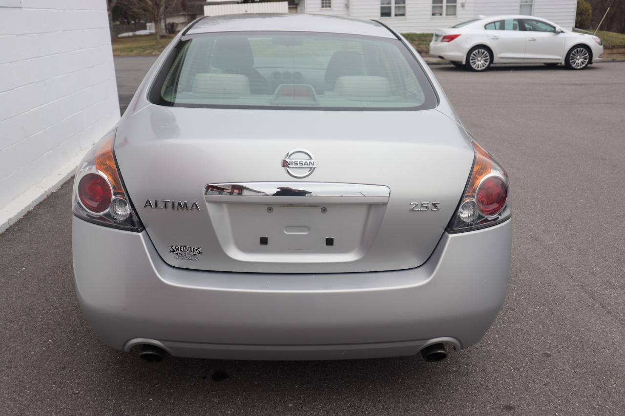 Nissan Altima 4dr Sdn I4 CVT 2.5 S 2009