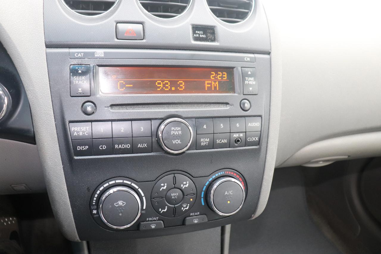 Nissan Altima 4dr Sdn I4 CVT 2.5 S 2009