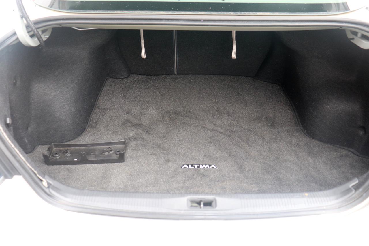 Nissan Altima 4dr Sdn I4 CVT 2.5 S 2009