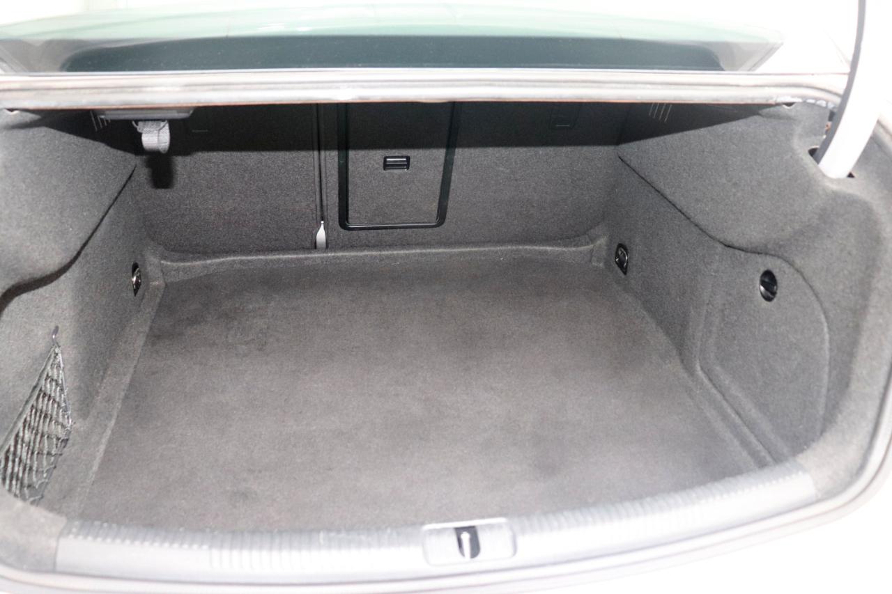 Audi A3 4dr Sdn FWD 1.8T Prestige 2016