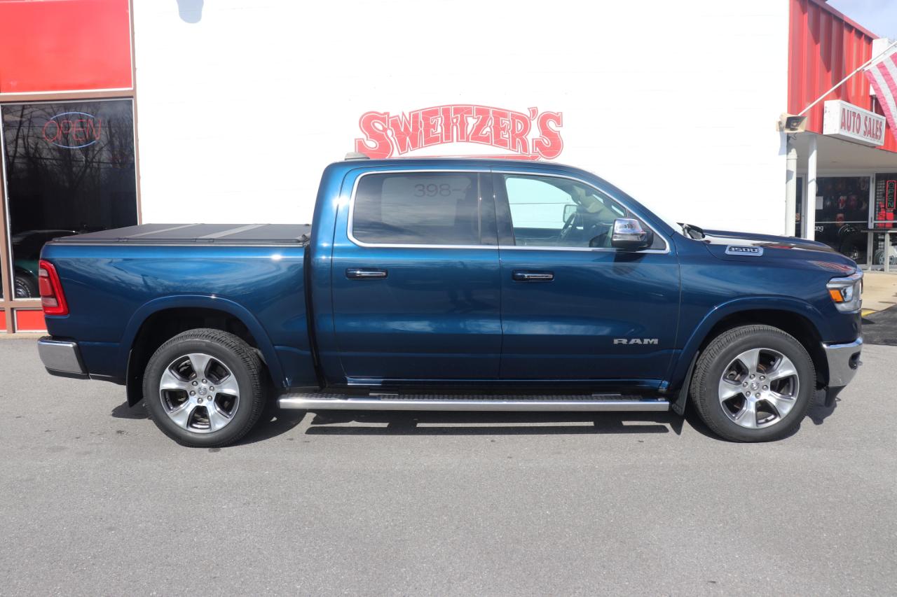 RAM 1500 Laramie 4x4 Crew Cab 5'7" Box 2021