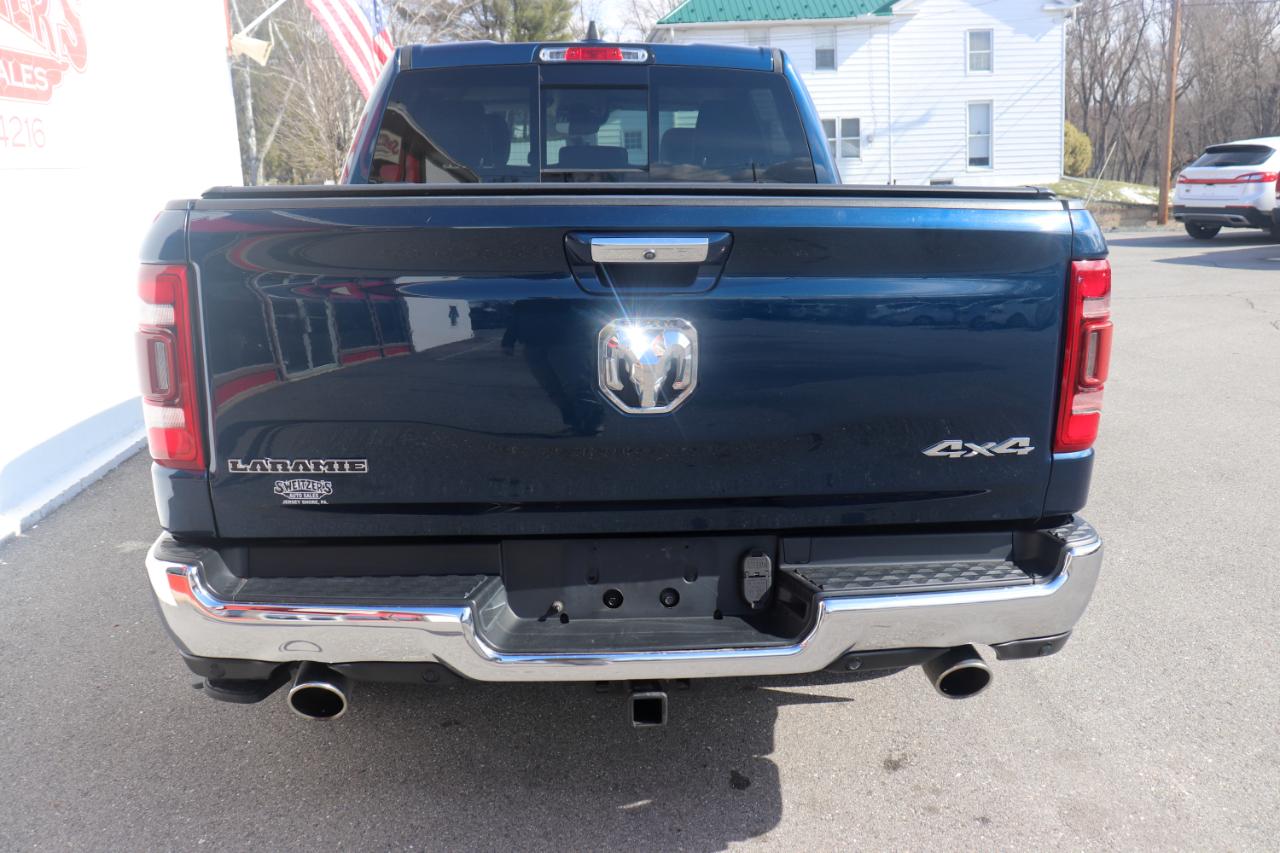 RAM 1500 Laramie 4x4 Crew Cab 5'7" Box 2021
