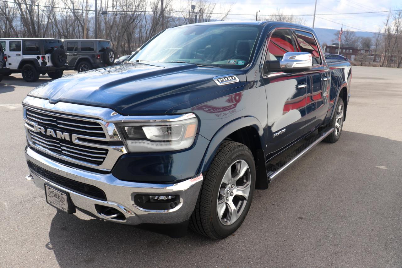 RAM 1500 Laramie 4x4 Crew Cab 5'7" Box 2021